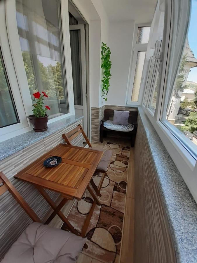 Apartament Ultra Central Marly Gura Humorului Exterior photo